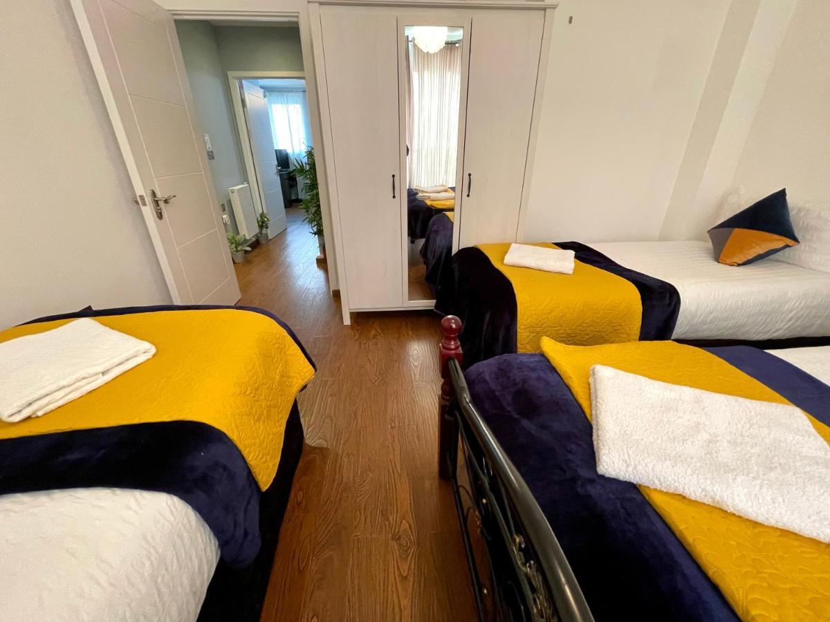 London Stratford Luxury House, 5 Minutes Walk Station, Westfield, 3 Bedrooms 3 Bathrooms, Reception, Garden, Parking Exterior foto